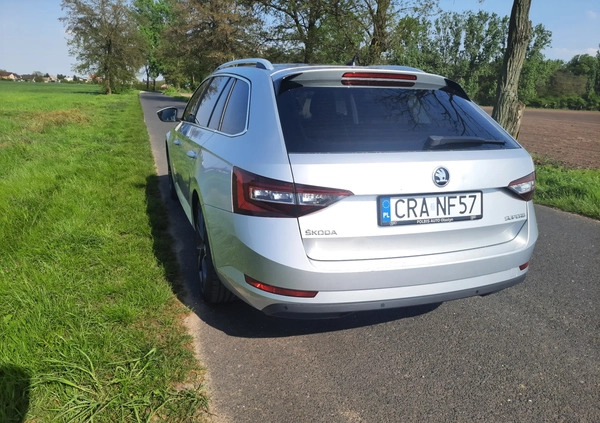 Skoda Superb cena 50900 przebieg: 299500, rok produkcji 2016 z Korfantów małe 154